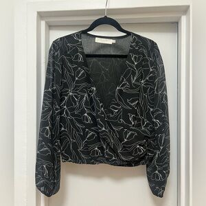 ASTR black blouse Small